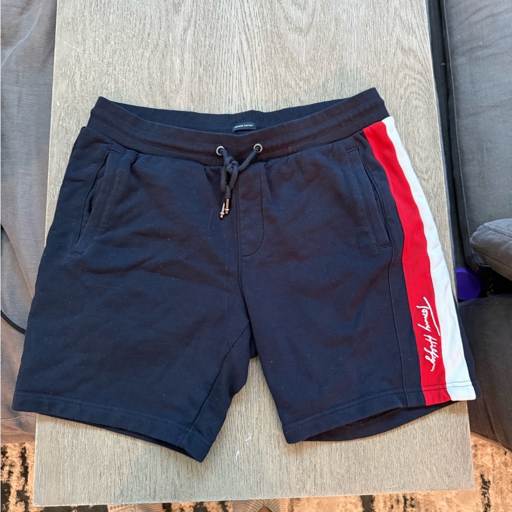 Tommy Hilfiger shorts size medium
